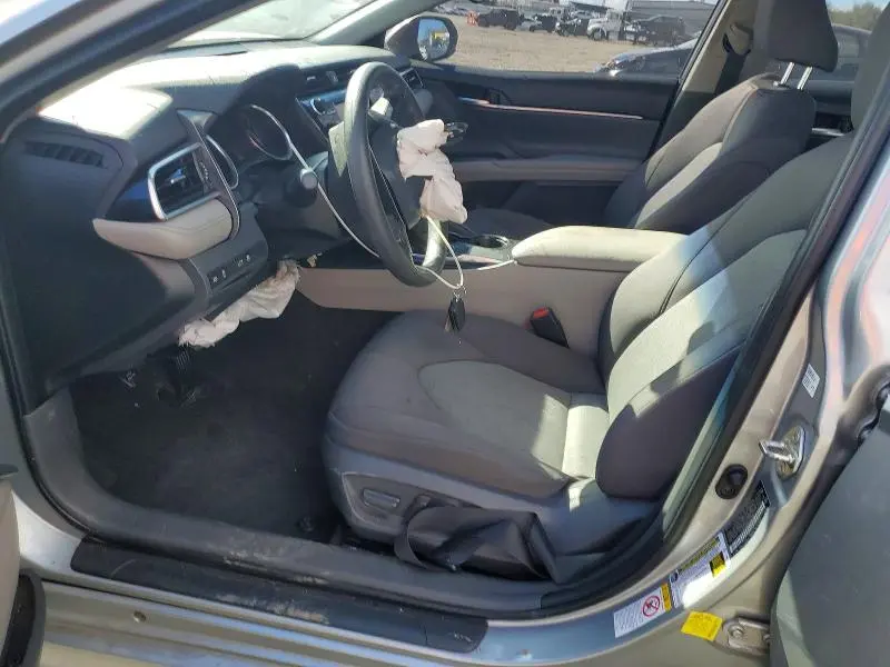 2018 TOYOTA CAMRY LE  