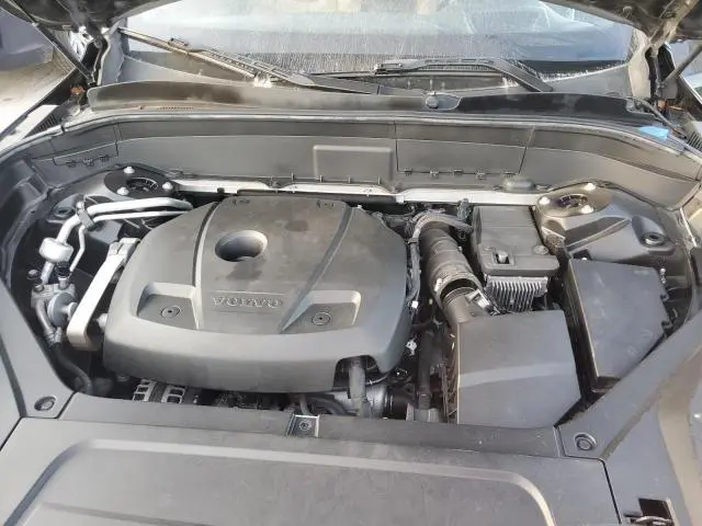 2018 VOLVO XC90 T6  