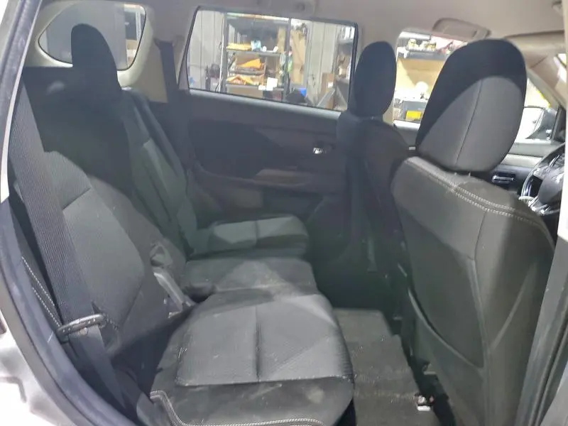 2017 MITSUBISHI OUTLANDER SE  