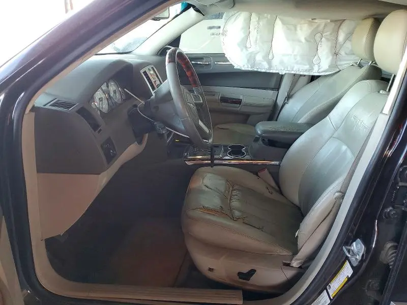 2010 CHRYSLER 300C   