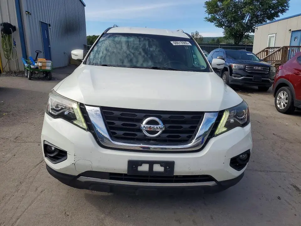 2017 NISSAN PATHFINDER SV  