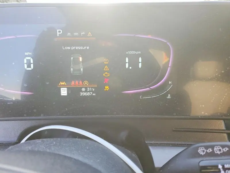 2023 KIA SPORTAGE EX  