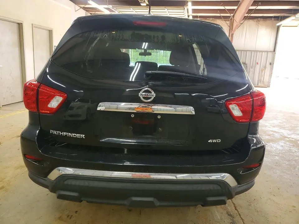 2018 NISSAN PATHFINDER S  