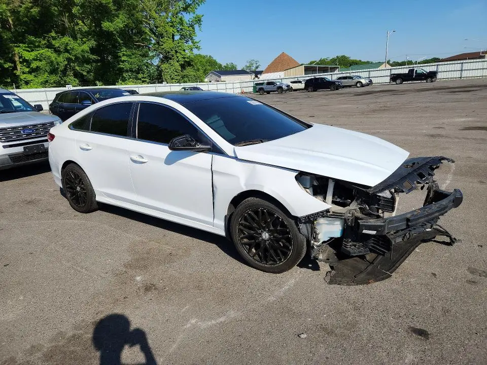 2018 HYUNDAI SONATA SE  
