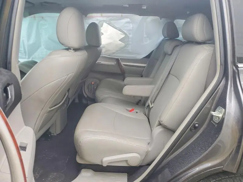 2013 TOYOTA HIGHLANDER LIMITED  