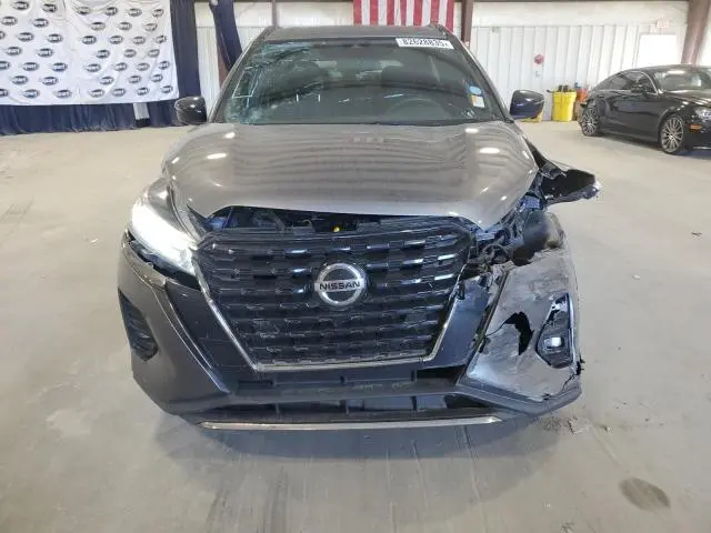 2021 NISSAN KICKS SR  