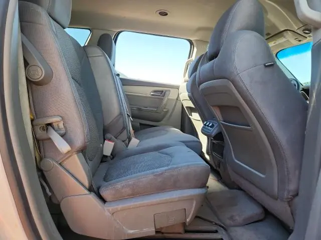 2015 CHEVROLET TRAVERSE LS  