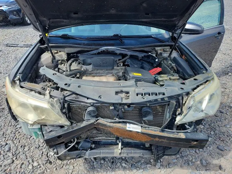 2013 TOYOTA CAMRY LE  