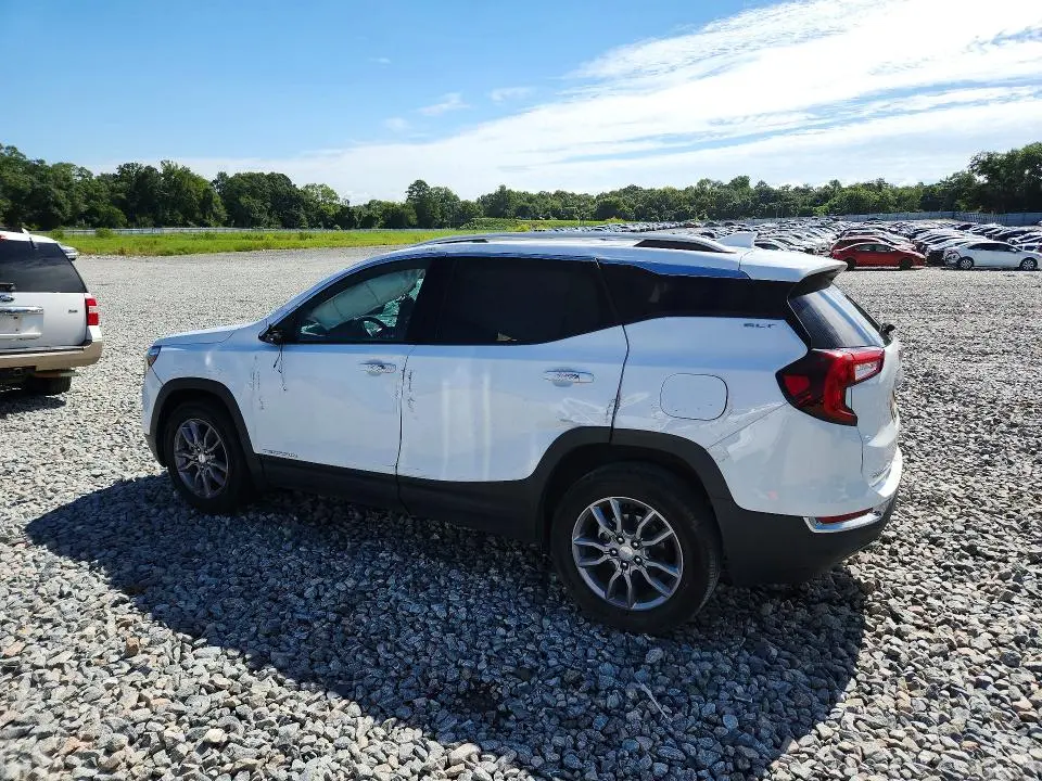 2024 GMC TERRAIN SLT  