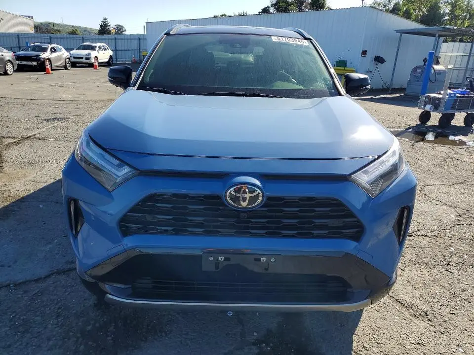 2025 TOYOTA RAV4 XSE  