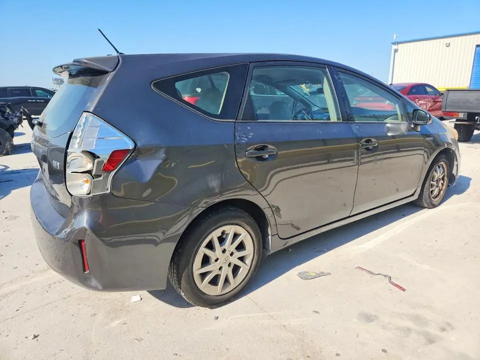 2014 TOYOTA PRIUS V TWO  