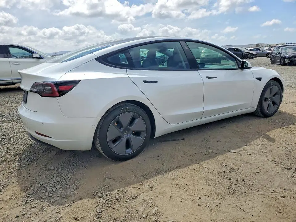 2021 TESLA MODEL 3   
