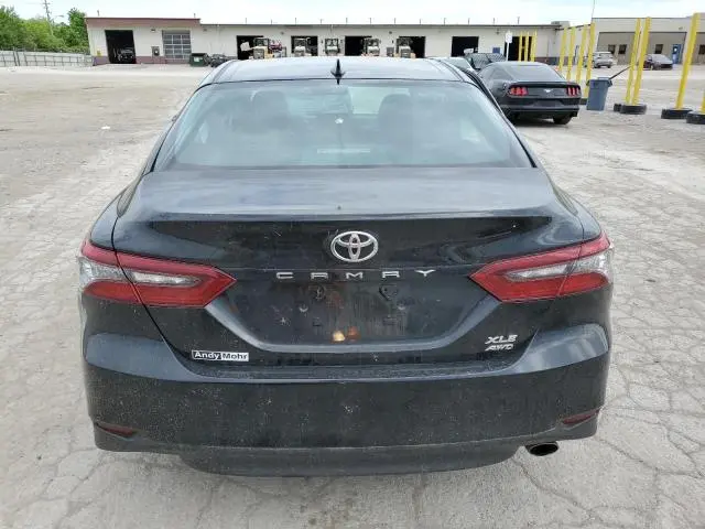 2024 TOYOTA CAMRY XLE