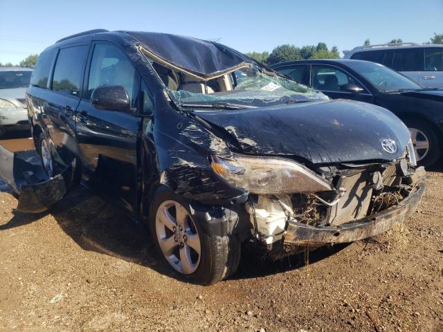 2014 TOYOTA SIENNA LE