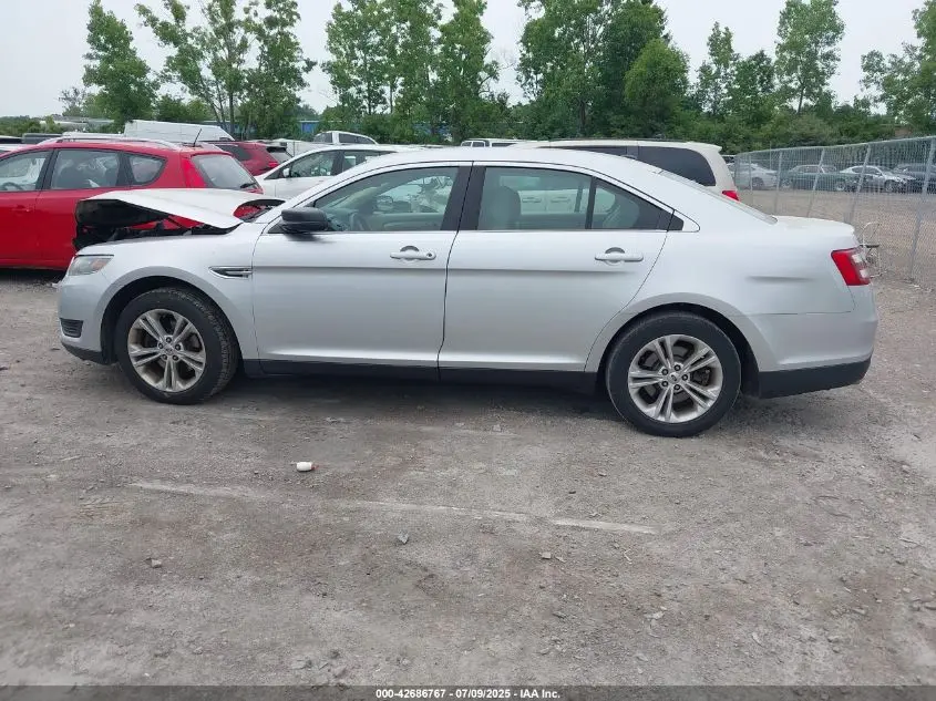 2015 FORD TAURUS SE