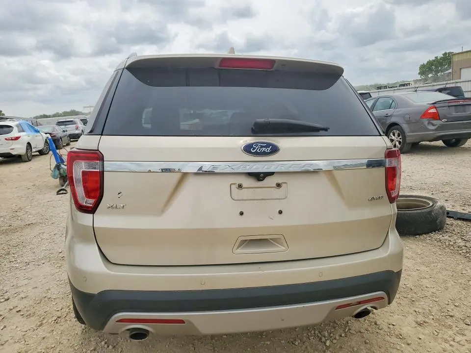 2017 FORD EXPLORER XLT  