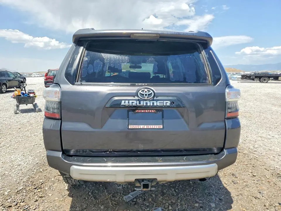 2014 TOYOTA 4RUNNER TRAIL  