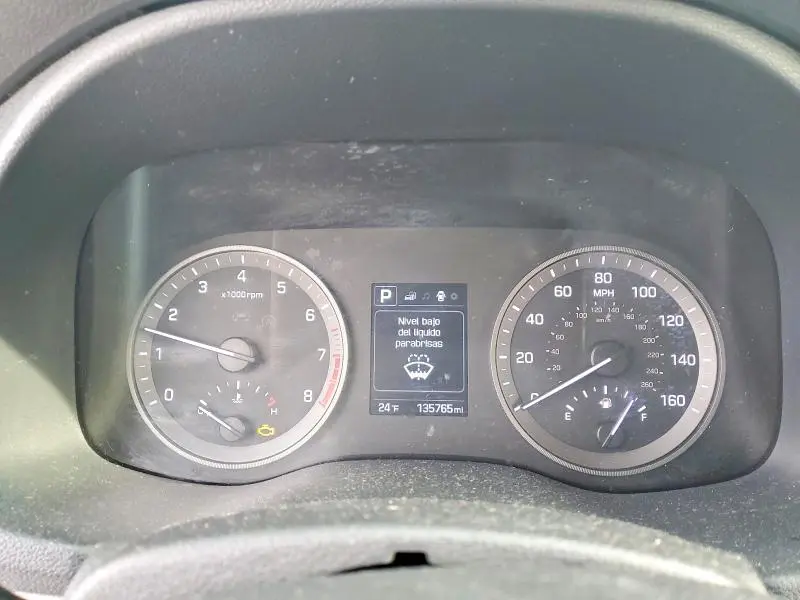 2017 HYUNDAI TUCSON SE  
