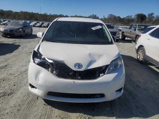 2014 TOYOTA SIENNA LE