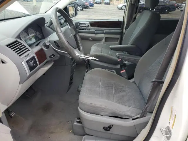 2010 CHRYSLER TOWN & COUNTRY TOURING  
