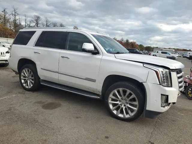 2019 CADILLAC ESCALADE LUXURY  