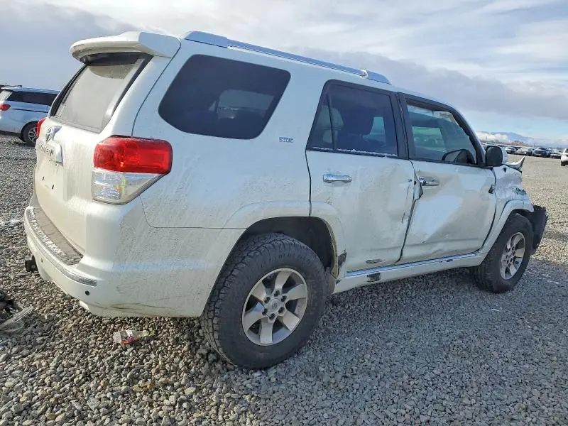 2013 TOYOTA 4RUNNER SR5  