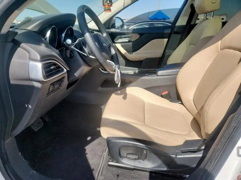 2018 JAGUAR F-PACE PREMIUM  