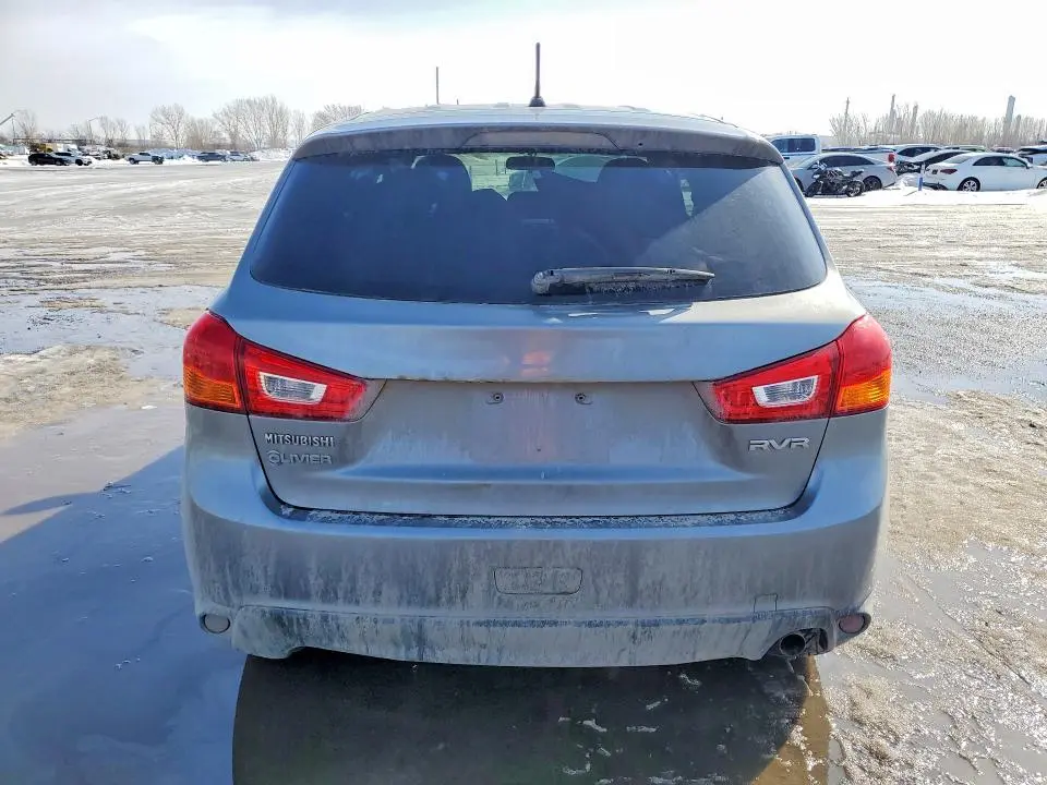 2013 MITSUBISHI RVR SE  