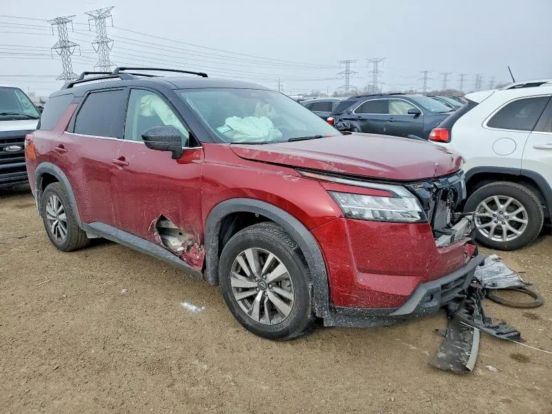 2022 NISSAN PATHFINDER SL  