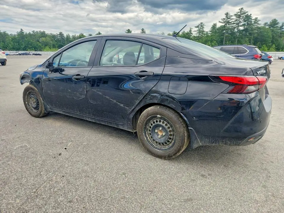 2024 NISSAN VERSA S  
