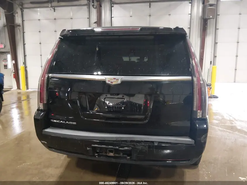 2017 CADILLAC ESCALADE PREMIUM LUXURY