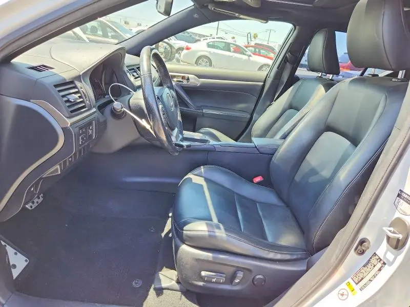 2015 LEXUS CT 200  