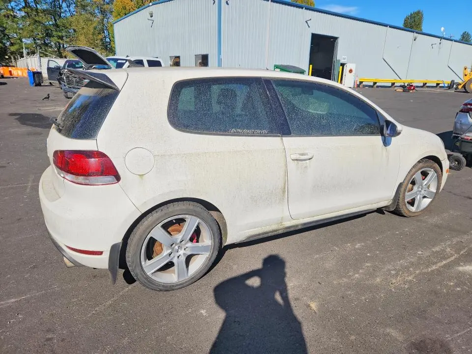 2013 VOLKSWAGEN GTI   