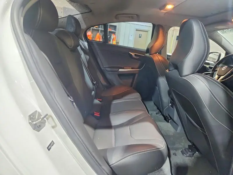 2018 VOLVO S60 DYNAMIC  