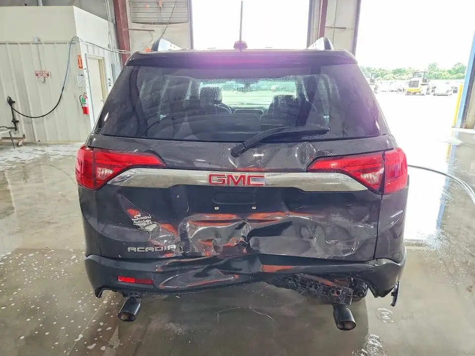 2017 GMC ACADIA SLE  