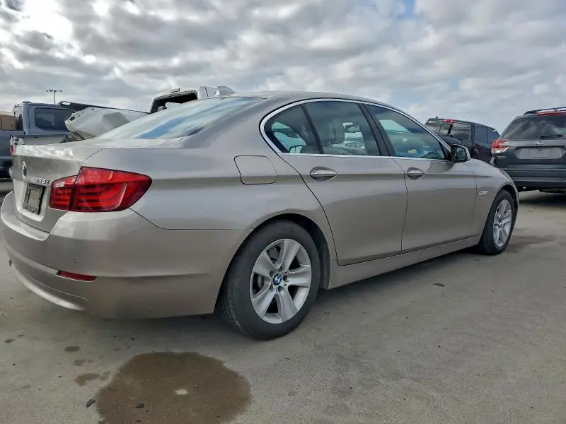 2011 BMW 528 I  