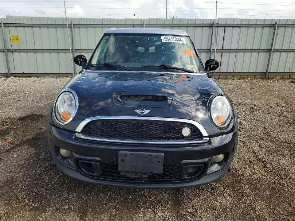 2011 MINI COOPER   
