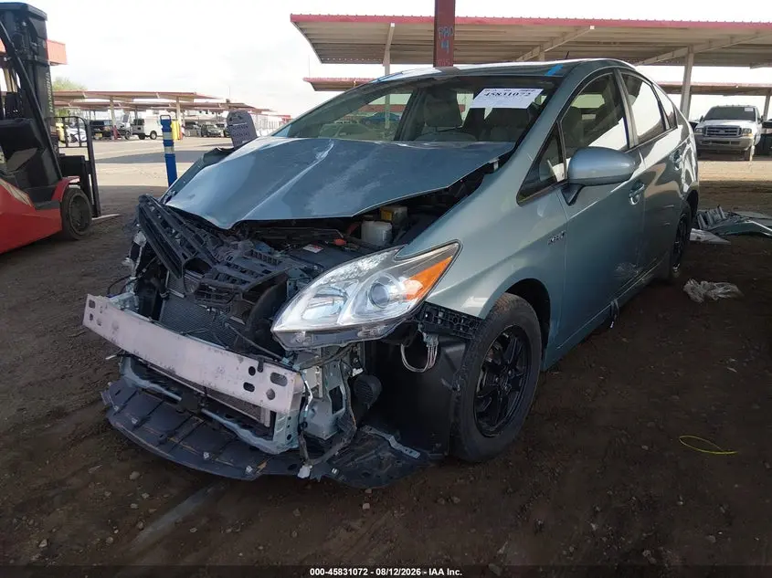 2013 TOYOTA PRIUS TWO