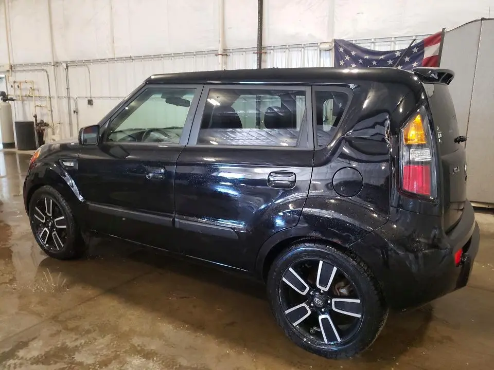 2010 KIA SOUL +  
