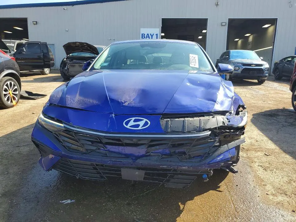 2024 HYUNDAI ELANTRA LIMITED  