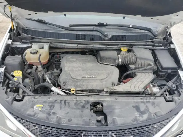 2017 CHRYSLER PACIFICA TOURING L  