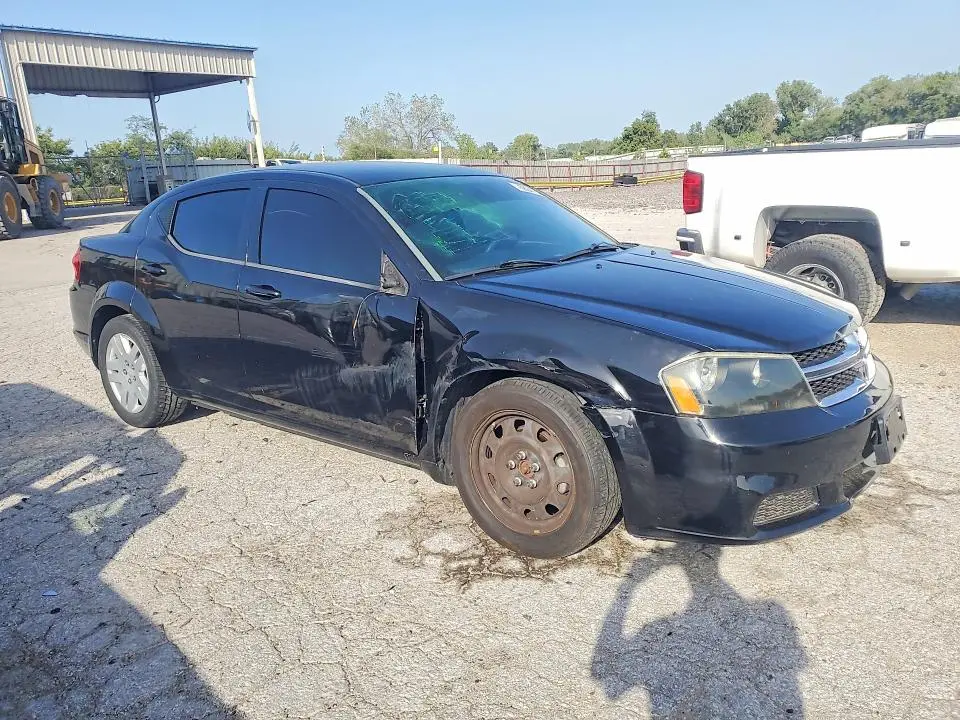 2014 DODGE AVENGER SE  
