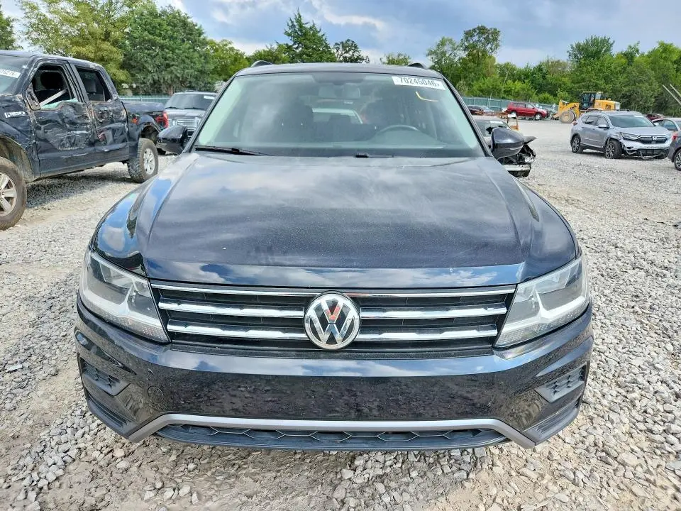 2018 VOLKSWAGEN TIGUAN SE  