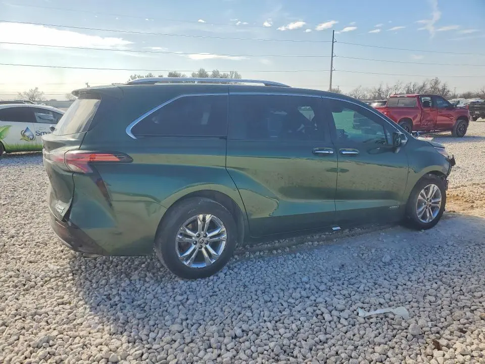 2021 TOYOTA SIENNA LIMITED  