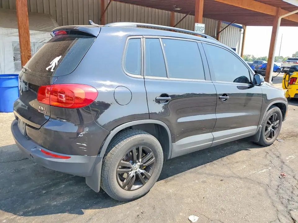 2017 VOLKSWAGEN TIGUAN S  