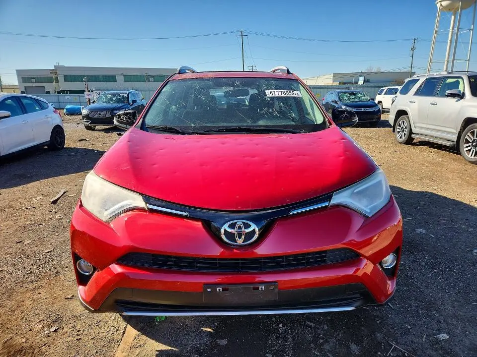 2016 TOYOTA RAV4 XLE  
