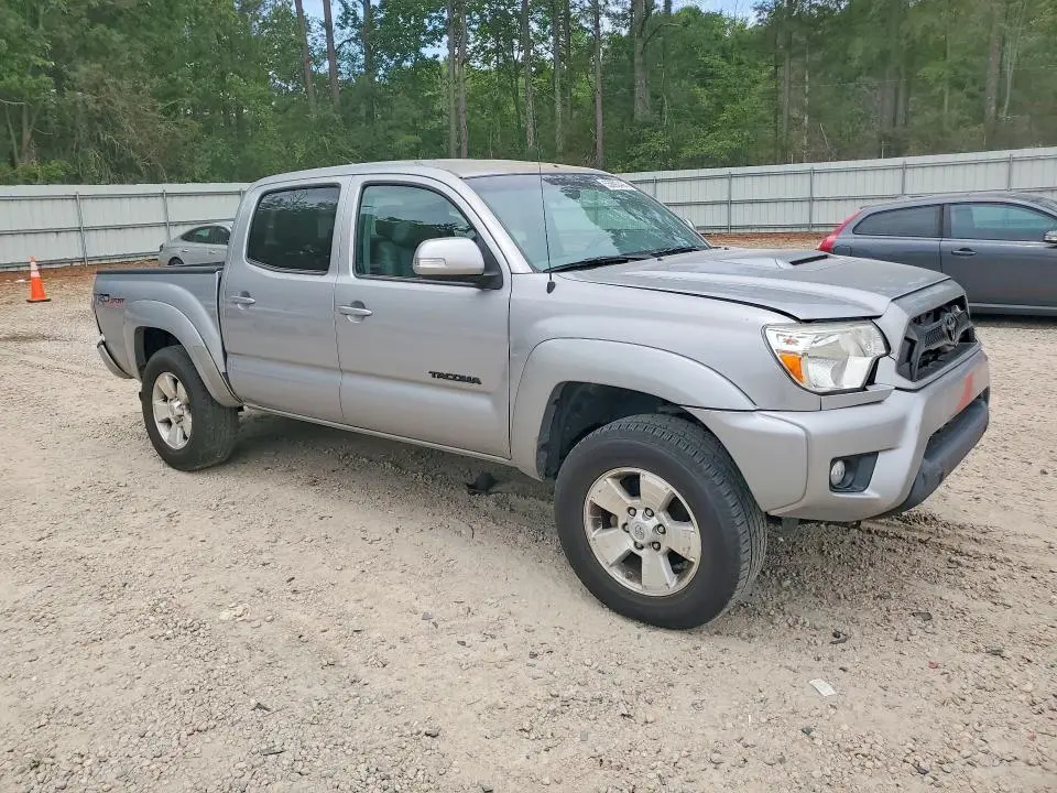 2015 TOYOTA TACOMA V6  