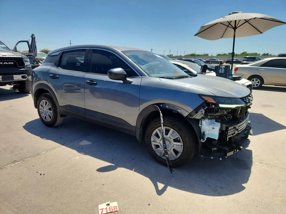 2026 NISSAN KICKS S  
