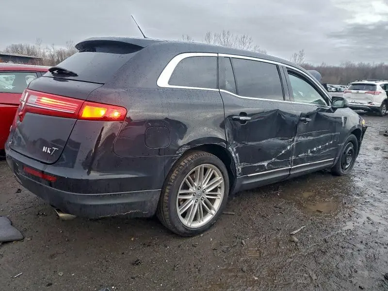 2019 LINCOLN MKT   