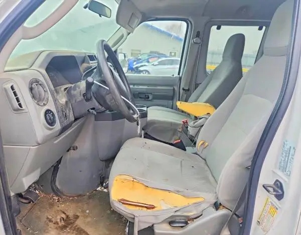 2010 FORD ECONOLINE E350 SUPER DUTY WAGON  